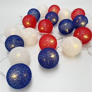 LED lyskæde med 20 røde, hvide og blå bomuldskugler – 3 m, 20 lys – Ø 6 cm